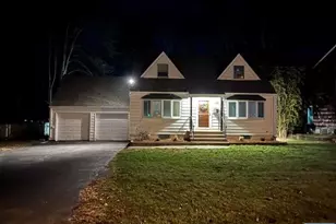 260 W Allendale Ave, Allendale, NJ 07401 - Photo 3