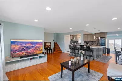 36 N Vivyen Street, Bergenfield, NJ 07621 - Photo 5