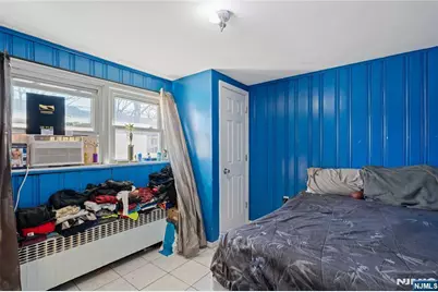 36 N Vivyen Street, Bergenfield, NJ 07621 - Photo 13