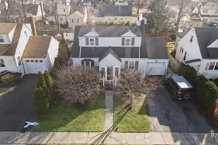 39-02 Taylor Rd, Fair Lawn, NJ 07410 - Photo 3