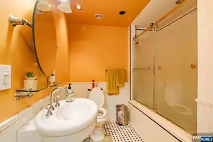 64 Century Rd, Paramus, NJ 07652 - Photo 15