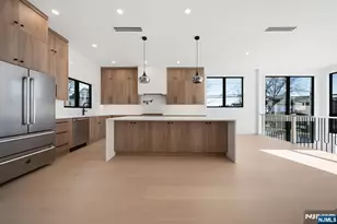 117 Henry St, Palisades Park, NJ 07650 - Photo 9