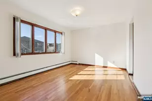 407 Jane St, Fort Lee, NJ 07024 - Photo 7