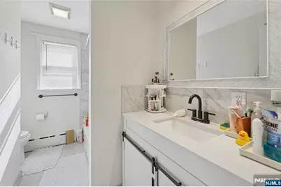 124 Lee Street, Elmwood Park, NJ 07407 - Photo 41