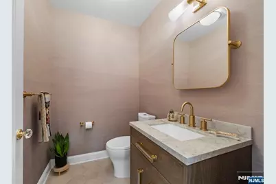 163 Hampton Place, Ridgewood, NJ 07450 - Photo 13