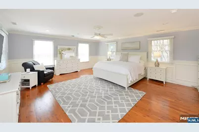 130 Glenwood Road, Ridgewood, NJ 07450 - Photo 17