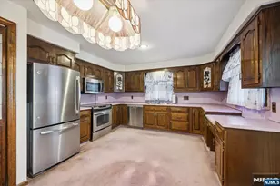 619 Lewandowski St, Lyndhurst Township, NJ 07071 - Photo 17