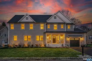 11 Laurel Pl, Fairfield, NJ 07004 - Photo 5