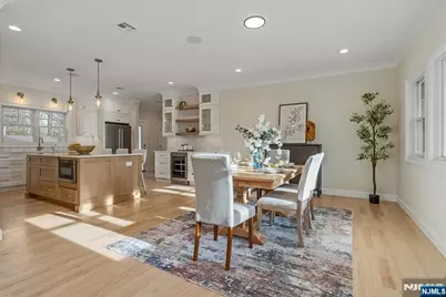 11 Laurel Place, Fairfield, NJ 07004 - Photo 17