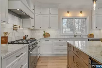 11 Laurel Place, Fairfield, NJ 07004 - Photo 23