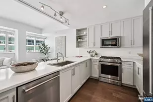 800 Ave At Port Imperial Blvd 416, Weehawken, NJ 07086 - Photo 11
