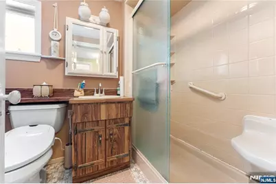 356 Washington Avenue, Clifton, NJ 07011 - Photo 19