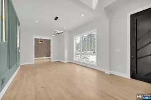 5 Locust Pl, Livingston, NJ 07039 - Photo 9