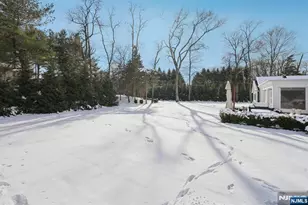 320 Longbow Dr, Franklin Lakes, NJ 07417 - Photo 31