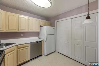 1144 Garrison Court, Mahwah, NJ 07430 - Photo 13