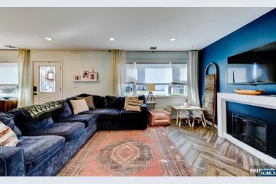 86 Burnside Place, Wanaque, NJ 07420 - Photo 11