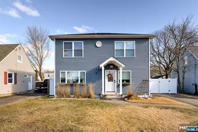 86 Burnside Place, Wanaque, NJ 07420 - Photo 1