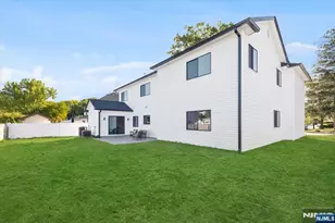 27 Sullivan Dr, Emerson, NJ 07630 - Photo 45