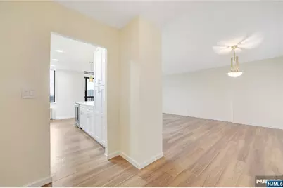200 Winston 1001 #1001, Cliffside Park, NJ 07010 - Photo 3