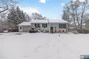 23 Hancock Dr, West Milford, NJ 07480 - Photo 3