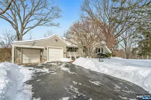 724 W Saddle River Rd, Ho Ho Kus, NJ 07423 - Photo 25