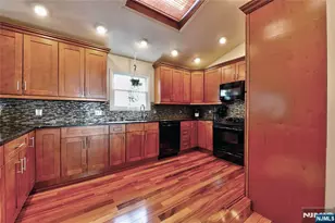 0-54 Yost Pl, Fair Lawn, NJ 07410 - Photo 9