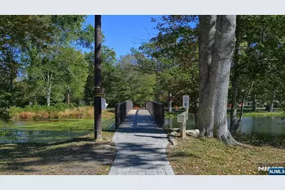 174 Hillcrest Drive, Wayne, NJ 07470 - Photo 25