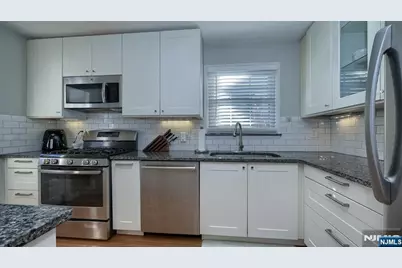 23 Sussex Road, Clifton, NJ 07012 - Photo 11