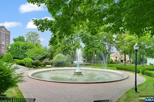 2301 Rio Vista Dr, Mahwah, NJ 07430 - Photo 37