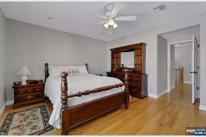 19 Hamilton Avenue, Kearny, NJ 07032 - Photo 17