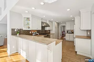 47 Chicopee Dr, Wayne, NJ 07470 - Photo 11