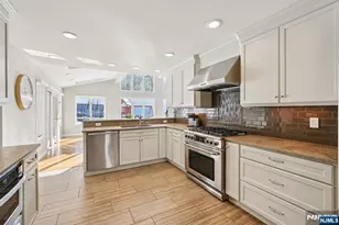 47 Chicopee Dr, Wayne, NJ 07470 - Photo 13