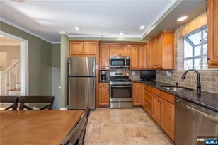 51 Carlisle Rd, Wayne, NJ 07470 - Photo 9