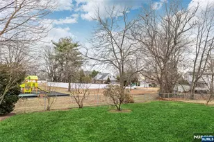 27-10 Urban Pl, Fair Lawn, NJ 07410 - Photo 25