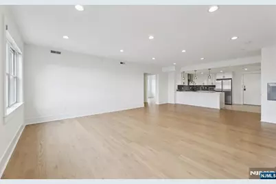 209-211 Hackensack Plank Road 5B #5B, Weehawken, NJ 07086 - Photo 11