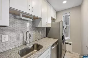 8300 Blvd East 4D, North Bergen, NJ 07047 - Photo 9