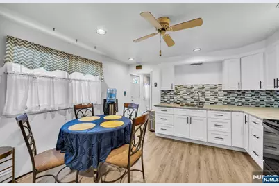 38 Watchung Avenue, West Orange Township, NJ 07052 - Photo 9