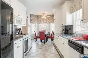 15 Paradise Pl C0008, Roseland, NJ 07068 - Photo 13