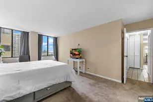 300 Winston Dr 2220, Cliffside Park, NJ 07010 - Photo 21