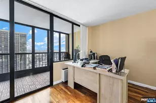 300 Winston Dr 2220, Cliffside Park, NJ 07010 - Photo 7