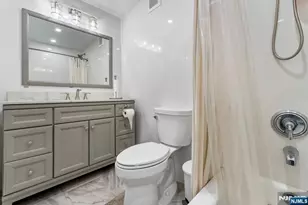 300 Winston Dr 2220, Cliffside Park, NJ 07010 - Photo 27