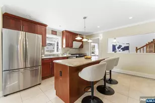 3 Rutgers Ct, Roseland, NJ 07068 - Photo 9