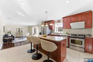 3 Rutgers Ct, Roseland, NJ 07068 - Photo 7