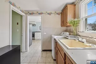 400 Valmere Ave, Piscataway Township, NJ 08854 - Photo 9