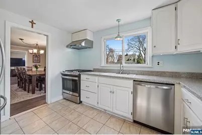400 Valmere Avenue, Piscataway Township, NJ 08854 - Photo 7