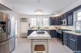 25 Melrose Pl, Montclair, NJ 07042 - Photo 15