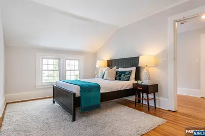 25 Melrose Place, Montclair, NJ 07042 - Photo 31