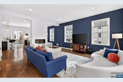 165 Roosevelt Drive, Wood Ridge, NJ 07075 - Photo 25