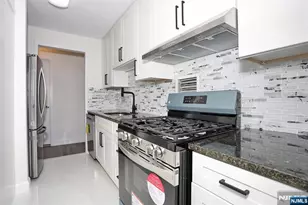 200 Old Palisade Road 19J, Fort Lee, NJ 07024 - Photo 19