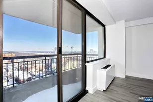 200 Old Palisade Road 19J, Fort Lee, NJ 07024 - Photo 13